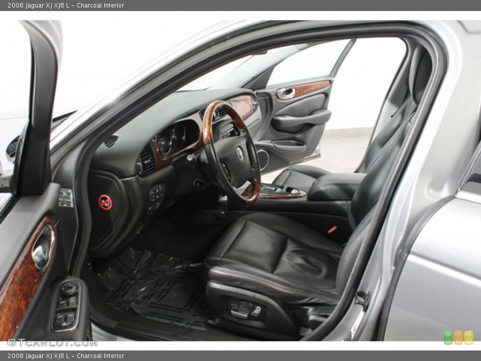 Charcoal Interior Photo for the 2008 Jaguar XJ XJ8 L #77042061