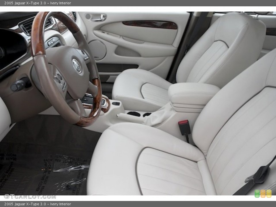 Ivory Interior Photo for the 2005 Jaguar X-Type 3.0 #77049121