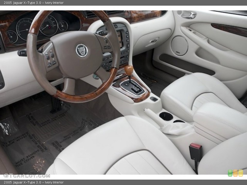 Ivory Interior Photo for the 2005 Jaguar X-Type 3.0 #77049312