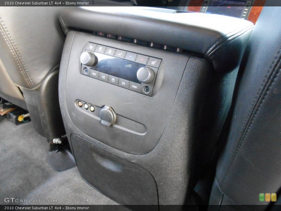 Ebony Interior Controls for the 2010 Chevrolet Suburban LT 4x4 #77072798