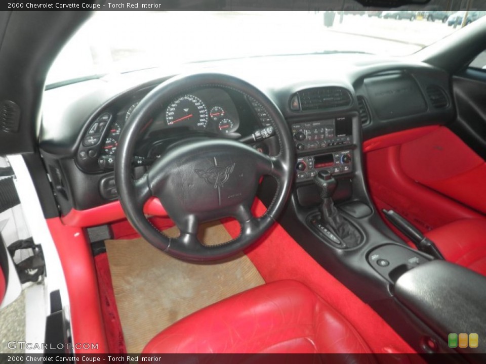 Torch Red Interior Photo for the 2000 Chevrolet Corvette Coupe #77086289