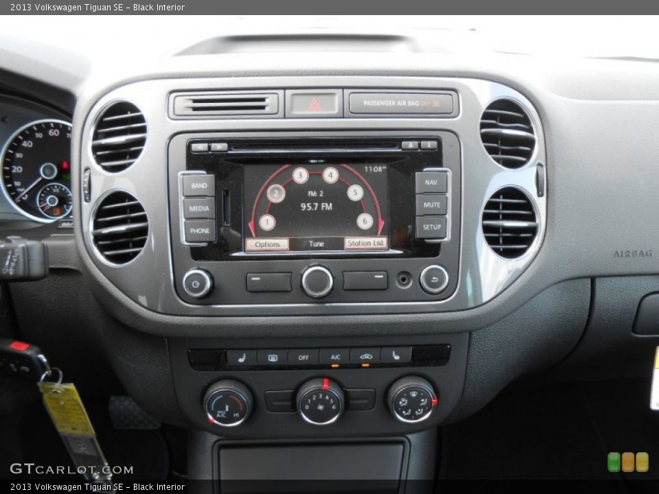 Black Interior Controls for the 2013 Volkswagen Tiguan SE #77089978
