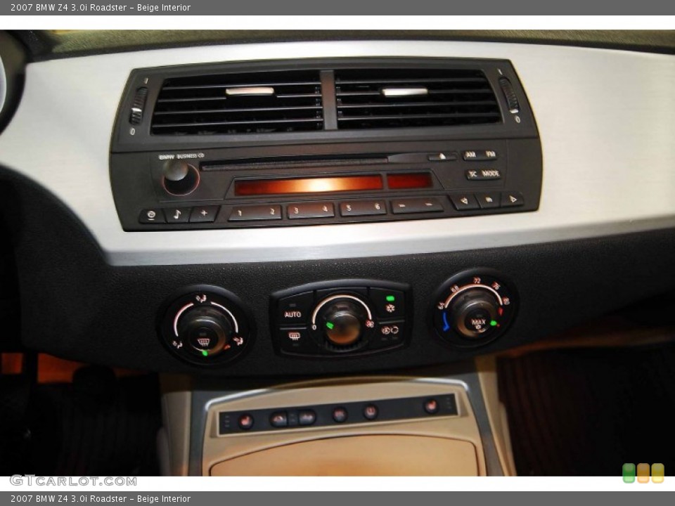 Beige Interior Controls for the 2007 BMW Z4 3.0i Roadster #77096807