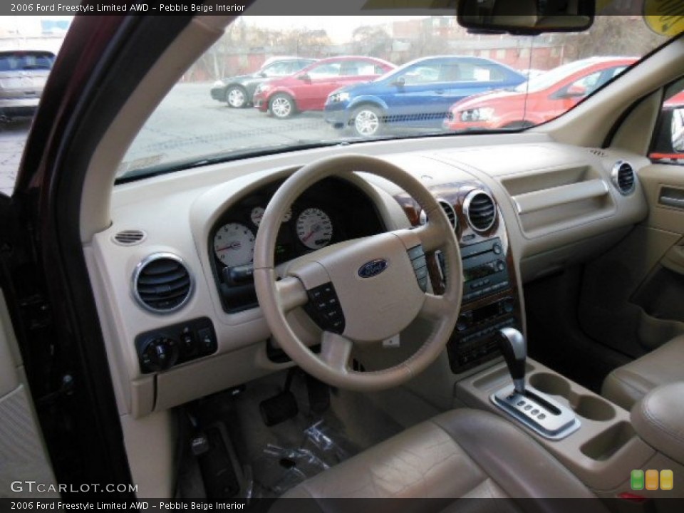 Pebble Beige 2006 Ford Freestyle Interiors