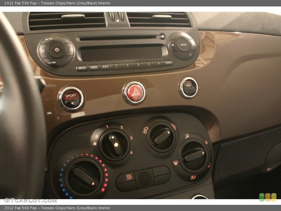 Tessuto Grigio/Nero (Grey/Black) Interior Controls for the 2012 Fiat 500 Pop #77110939