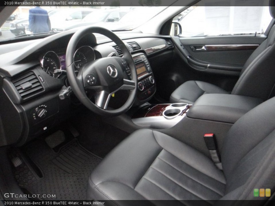 Black Interior Photo for the 2010 Mercedes-Benz R 350 BlueTEC 4Matic #77122307