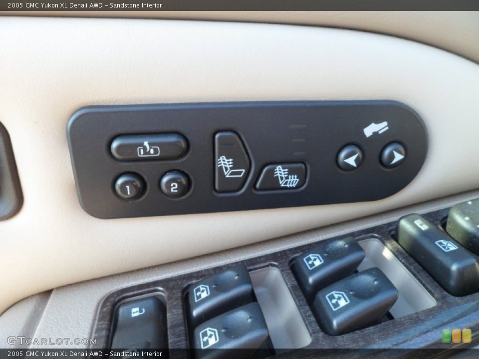 Sandstone Interior Controls for the 2005 GMC Yukon XL Denali AWD #77135331