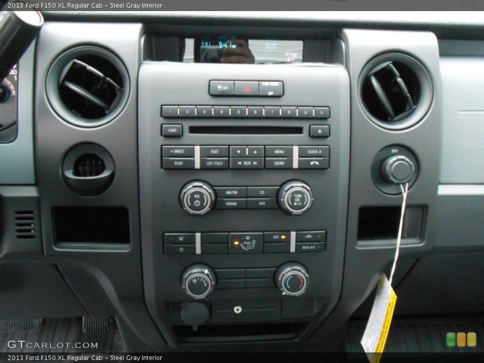 Steel Gray Interior Controls for the 2013 Ford F150 XL Regular Cab #77138076