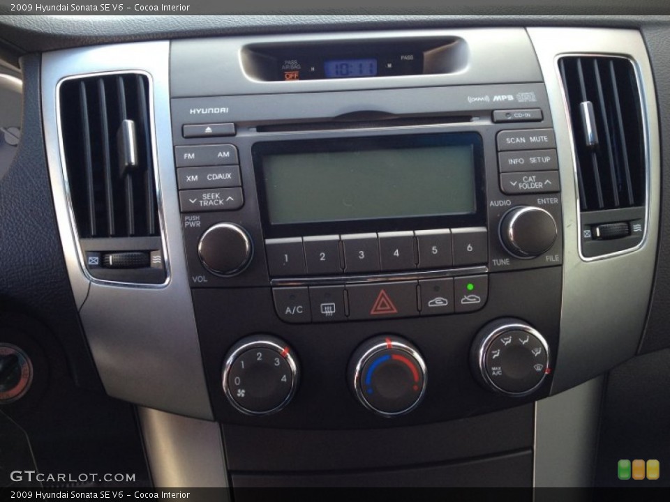 Cocoa Interior Controls for the 2009 Hyundai Sonata SE V6 #77144621