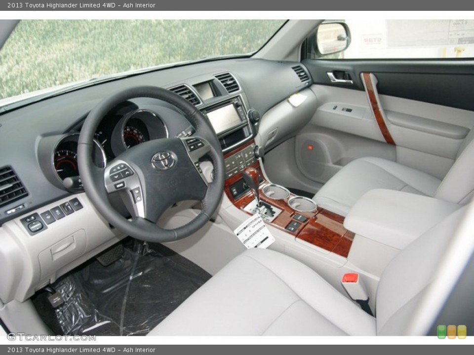 Ash Interior Prime Interior for the 2013 Toyota Highlander Limited 4WD #77155672