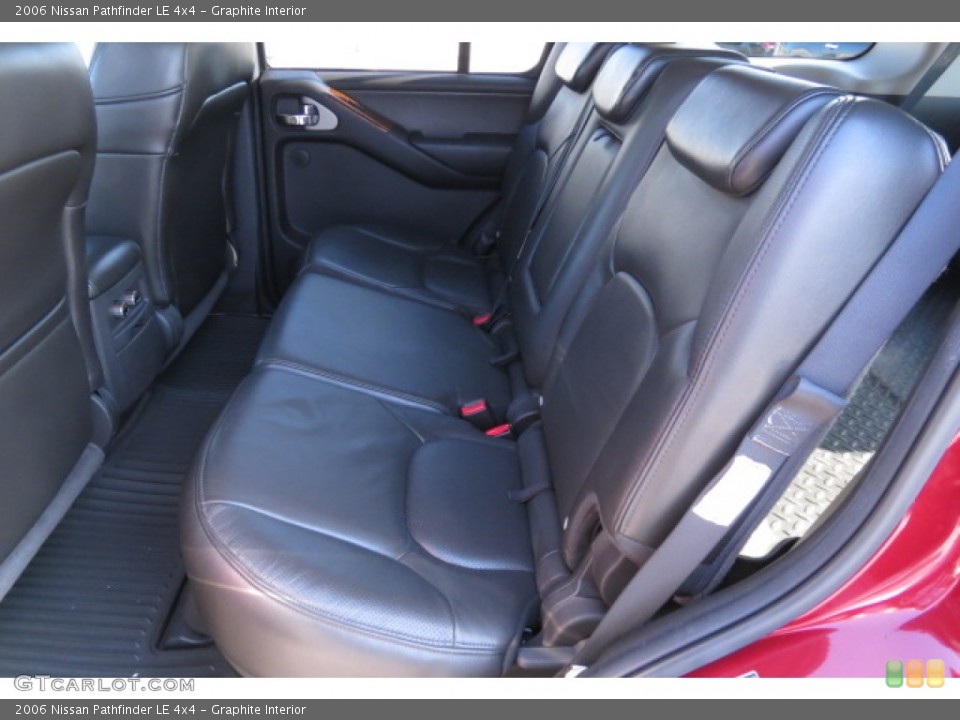 Graphite Interior Rear Seat for the 2006 Nissan Pathfinder LE 4x4 #77155979