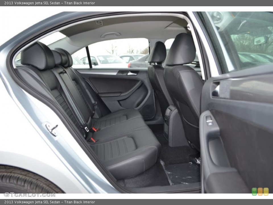 Titan Black Interior Door Panel for the 2013 Volkswagen Jetta SEL Sedan #77156957
