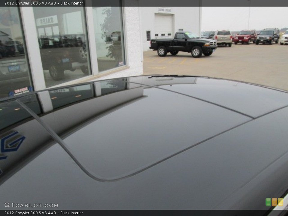 Black Interior Sunroof for the 2012 Chrysler 300 S V8 AWD #77161081