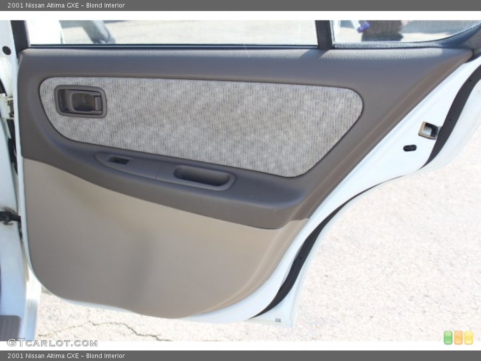 Blond Interior Door Panel for the 2001 Nissan Altima GXE #77175614
