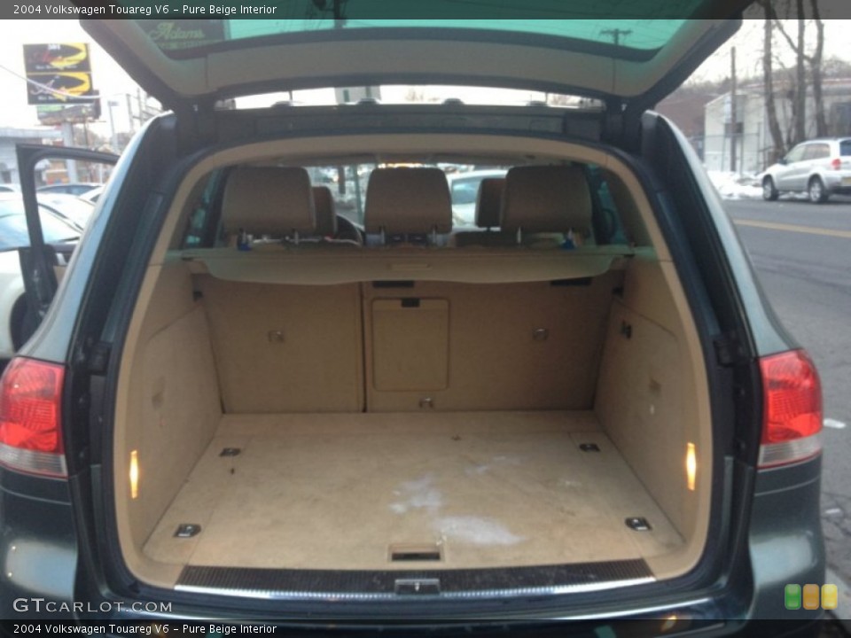 Pure Beige Interior Trunk for the 2004 Volkswagen Touareg V6 #77186147