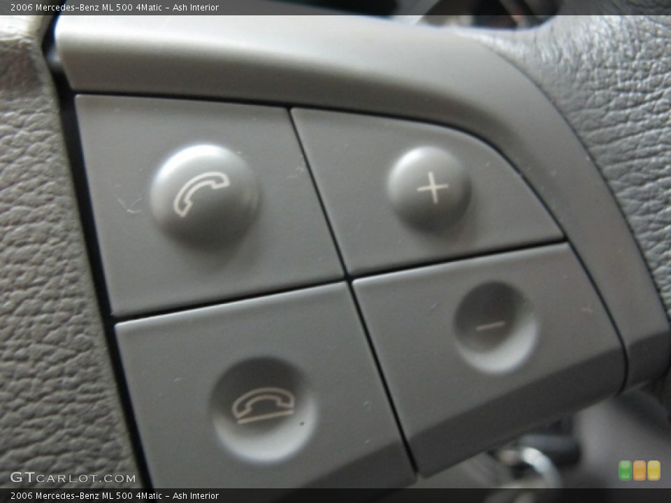 Ash Interior Controls for the 2006 Mercedes-Benz ML 500 4Matic #77190986