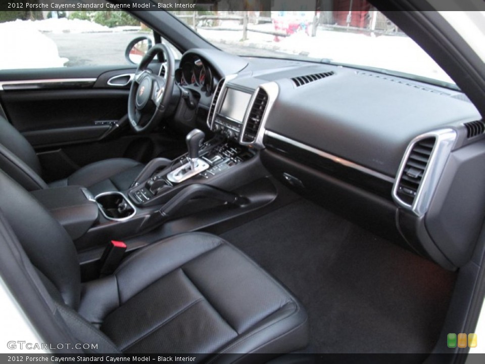 Black Interior Photo for the 2012 Porsche Cayenne  #77197844