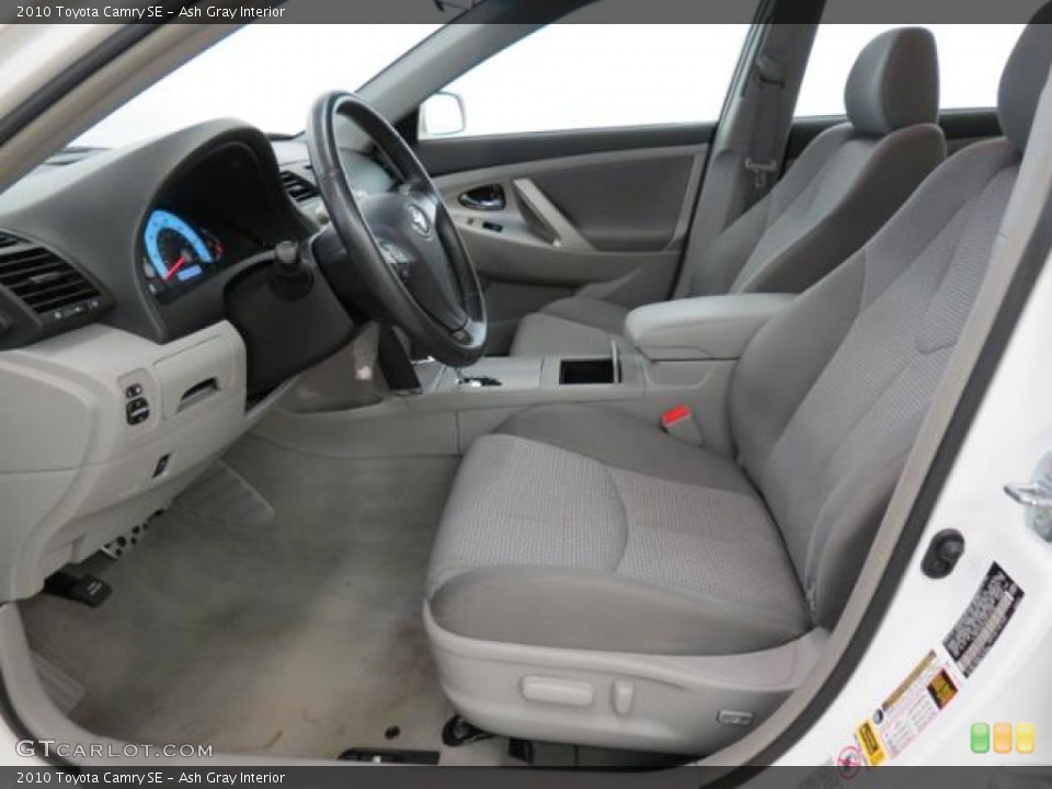 Ash Gray Interior Photo for the 2010 Toyota Camry SE #77200946