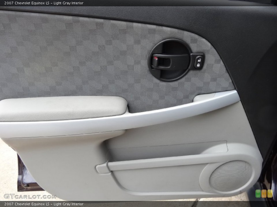 Light Gray Interior Door Panel for the 2007 Chevrolet Equinox LS #77201413