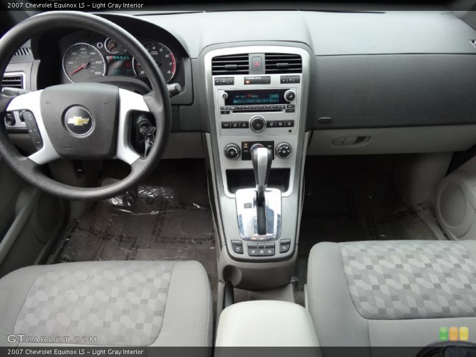 Light Gray Interior Dashboard for the 2007 Chevrolet Equinox LS #77201608
