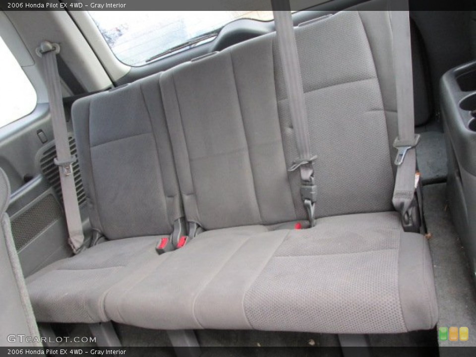 Gray Interior Rear Seat for the 2006 Honda Pilot EX 4WD #77209436