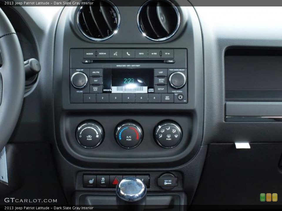 Dark Slate Gray Interior Controls for the 2013 Jeep Patriot Latitude #77211995