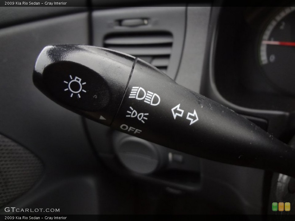 Gray Interior Controls for the 2009 Kia Rio Sedan #77212296