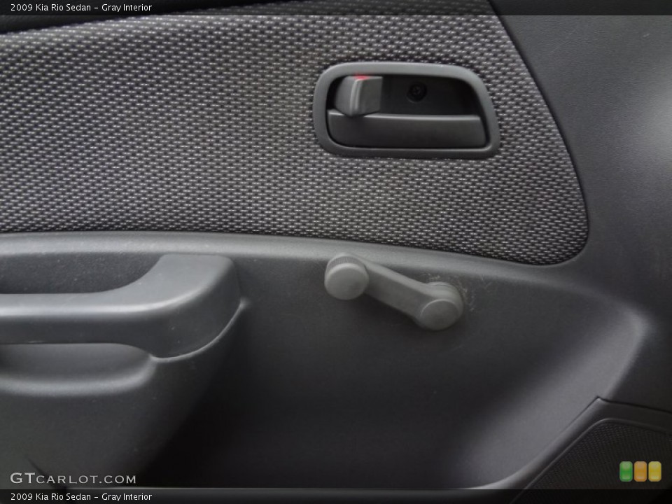 Gray Interior Controls for the 2009 Kia Rio Sedan #77212438