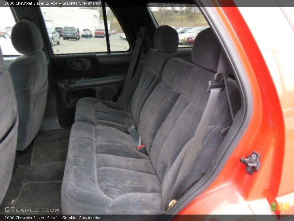 Graphite Gray Interior Rear Seat for the 2000 Chevrolet Blazer LS 4x4 #77213271