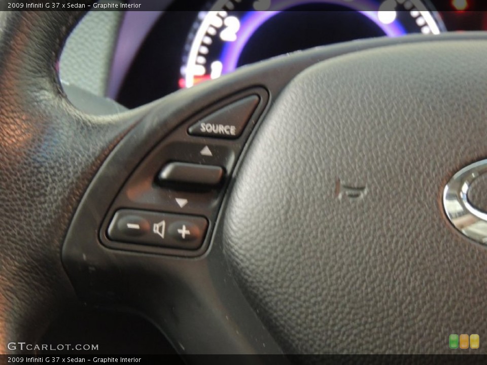 Graphite Interior Controls for the 2009 Infiniti G 37 x Sedan #77214763