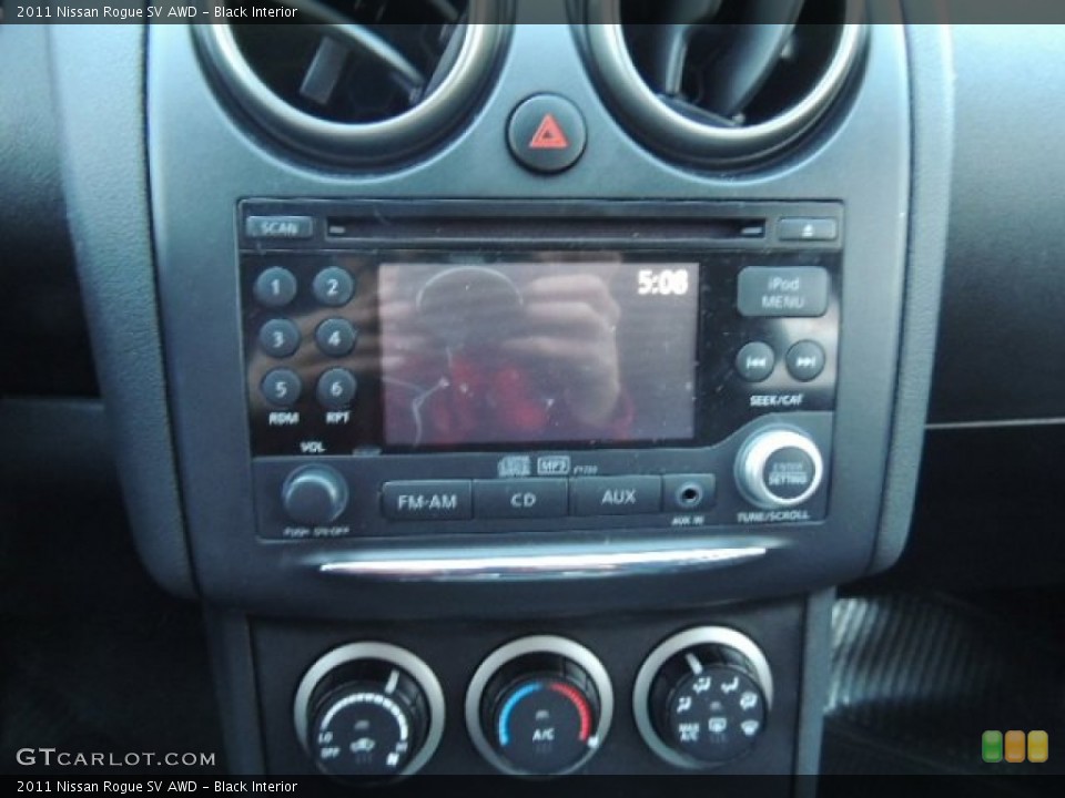 Black Interior Controls for the 2011 Nissan Rogue SV AWD #77217355