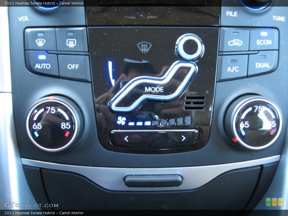 Camel Interior Controls for the 2011 Hyundai Sonata Hybrid #77222862