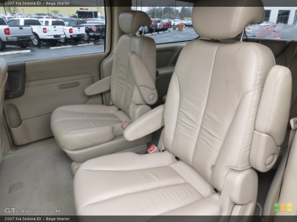 Beige 2007 Kia Sedona Interiors