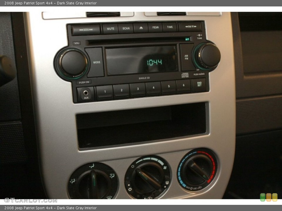 Dark Slate Gray Interior Controls for the 2008 Jeep Patriot Sport 4x4 #77225477