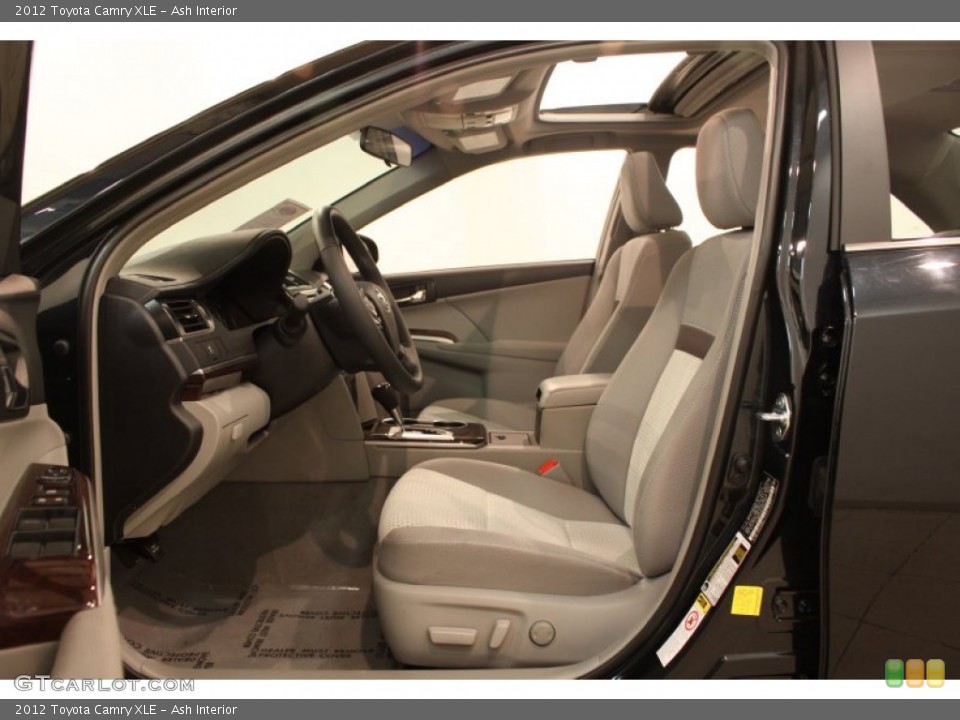 Ash Interior Photo for the 2012 Toyota Camry XLE #77225805