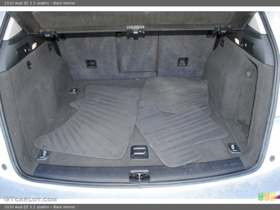 Black Interior Trunk for the 2010 Audi Q5 3.2 quattro #77228290