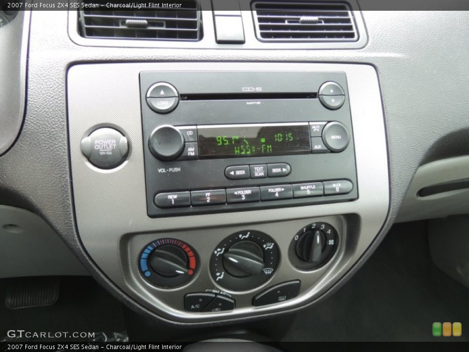 Charcoal/Light Flint Interior Controls for the 2007 Ford Focus ZX4 SES Sedan #77235324