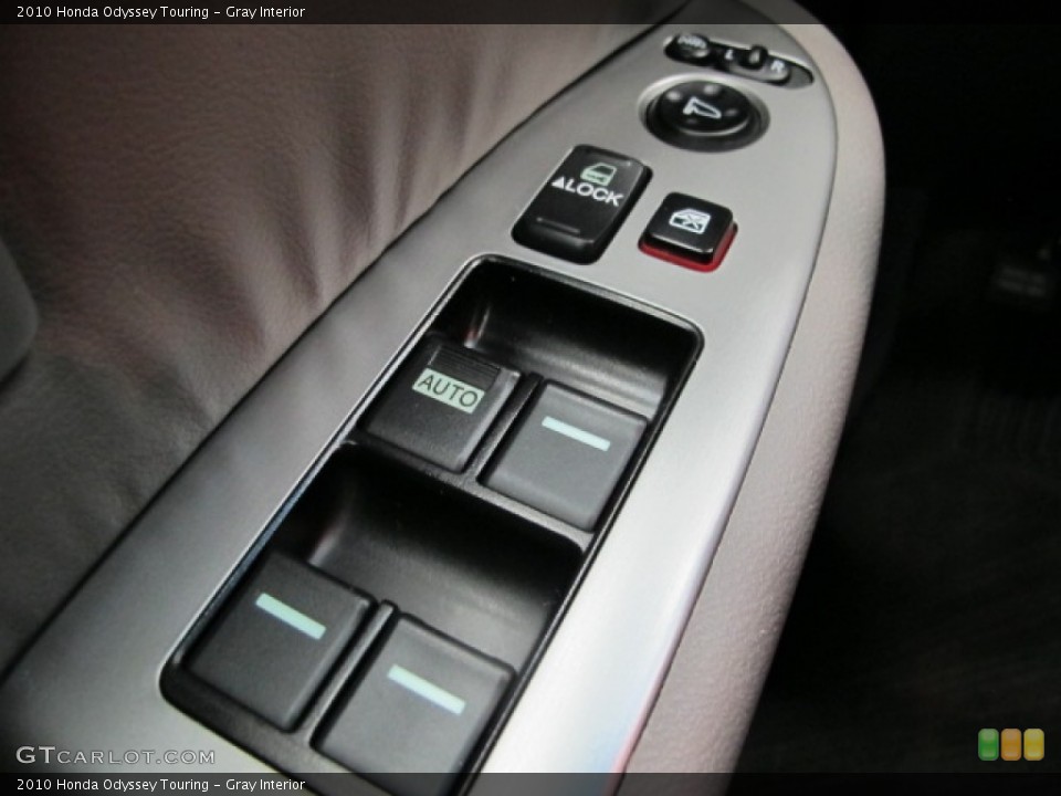 Gray Interior Controls for the 2010 Honda Odyssey Touring #77237510