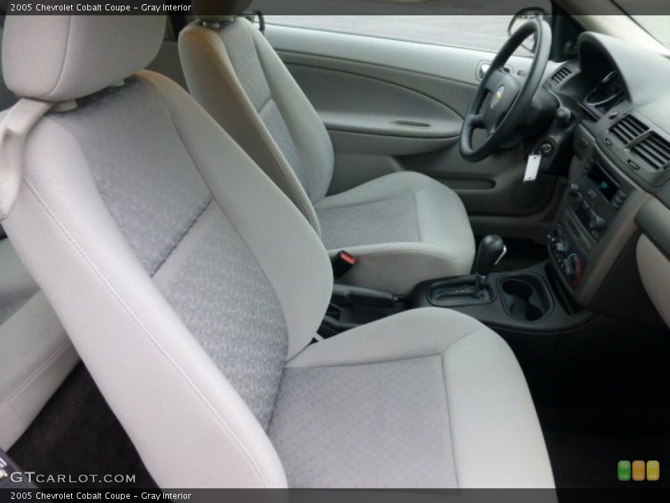 Gray Interior Photo for the 2005 Chevrolet Cobalt Coupe #77247776