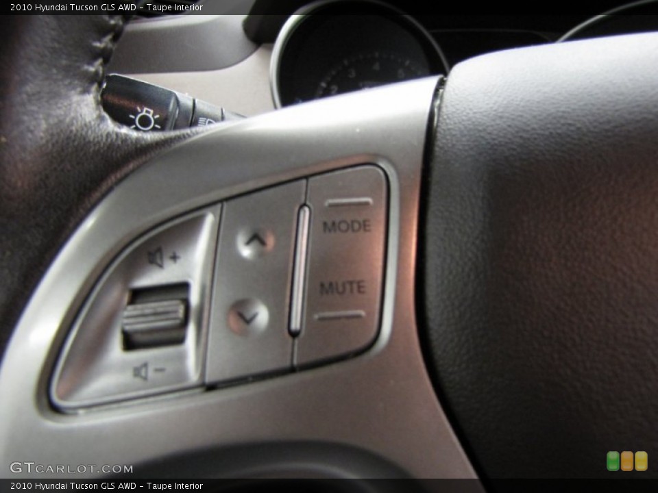 Taupe Interior Controls for the 2010 Hyundai Tucson GLS AWD #77250026
