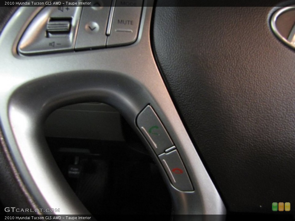 Taupe Interior Controls for the 2010 Hyundai Tucson GLS AWD #77250079