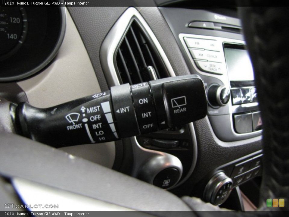 Taupe Interior Controls for the 2010 Hyundai Tucson GLS AWD #77250122