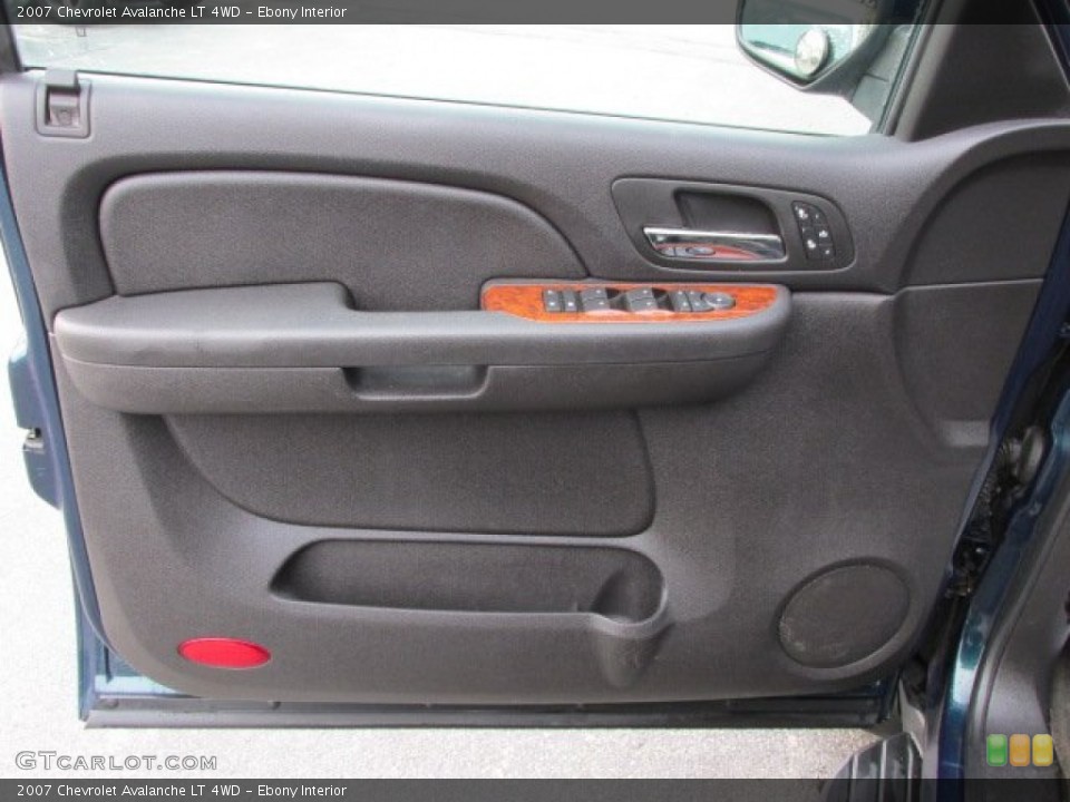 Ebony Interior Door Panel for the 2007 Chevrolet Avalanche LT 4WD #77250846