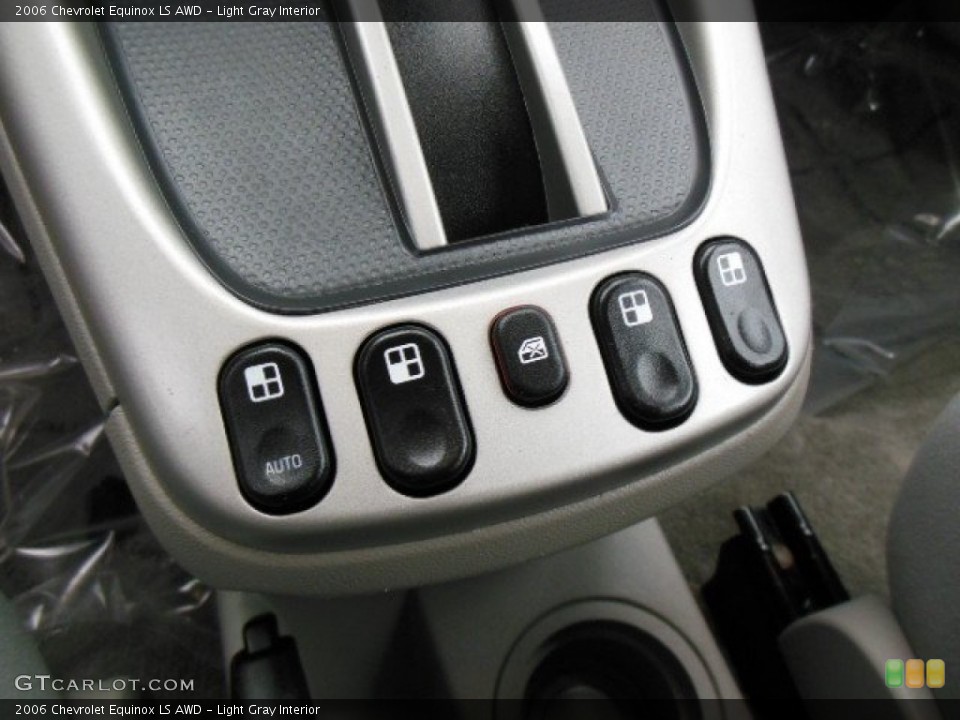 Light Gray Interior Controls for the 2006 Chevrolet Equinox LS AWD #77253736