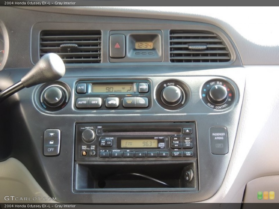Gray Interior Controls for the 2004 Honda Odyssey EX-L #77258610
