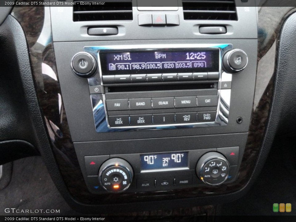 Ebony Interior Controls for the 2009 Cadillac DTS  #77261558