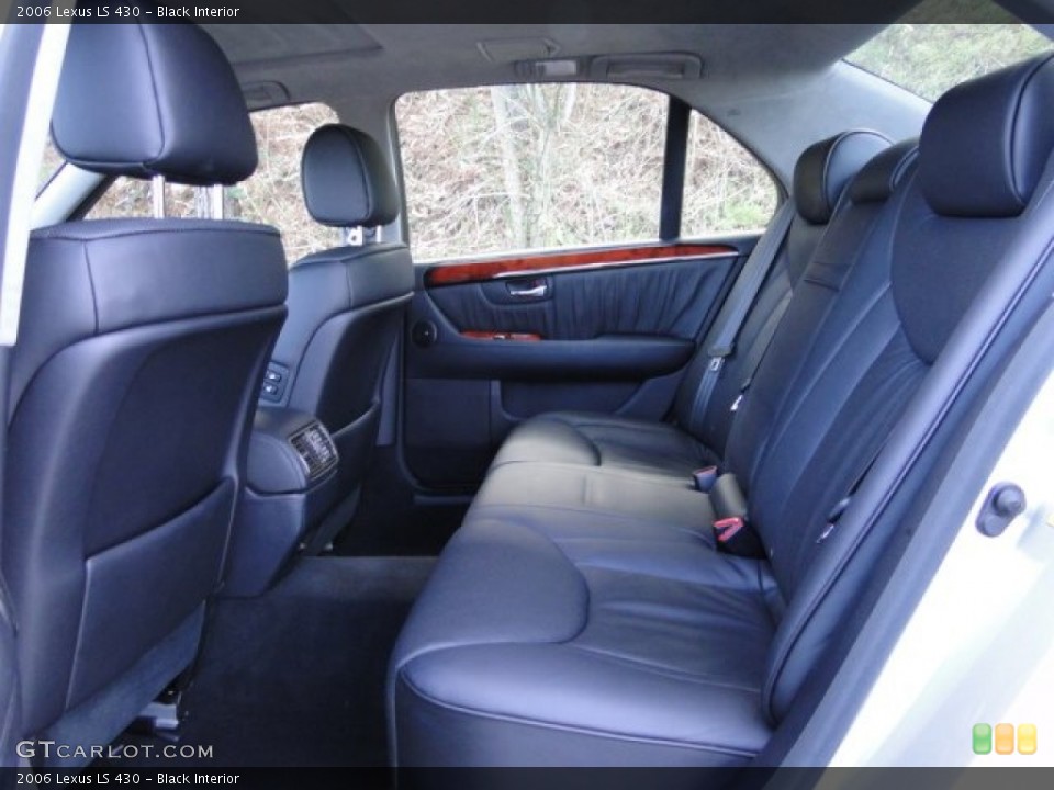 Black Interior Rear Seat for the 2006 Lexus LS 430 #77261792