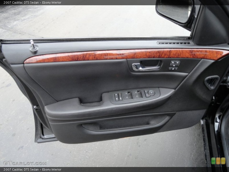 Ebony Interior Door Panel for the 2007 Cadillac DTS Sedan #77262143