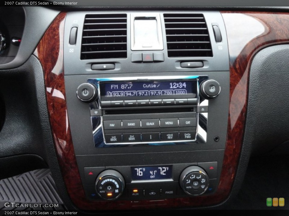 Ebony Interior Controls for the 2007 Cadillac DTS Sedan #77262279