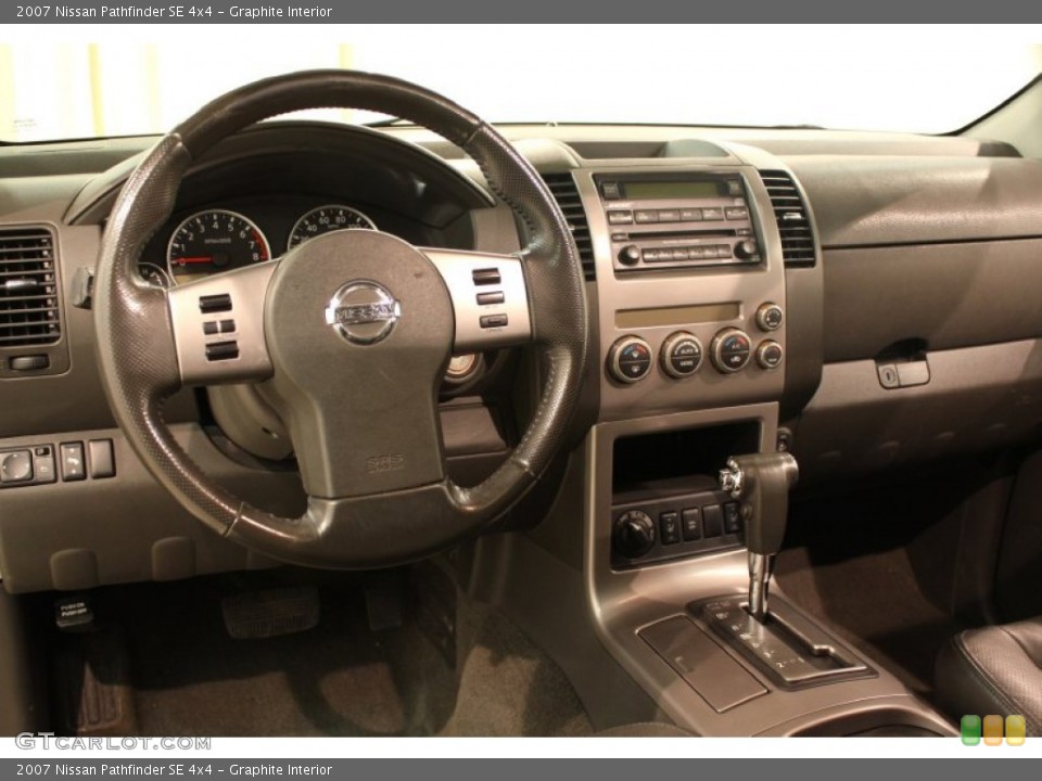 Graphite Interior Dashboard for the 2007 Nissan Pathfinder SE 4x4 #77272705